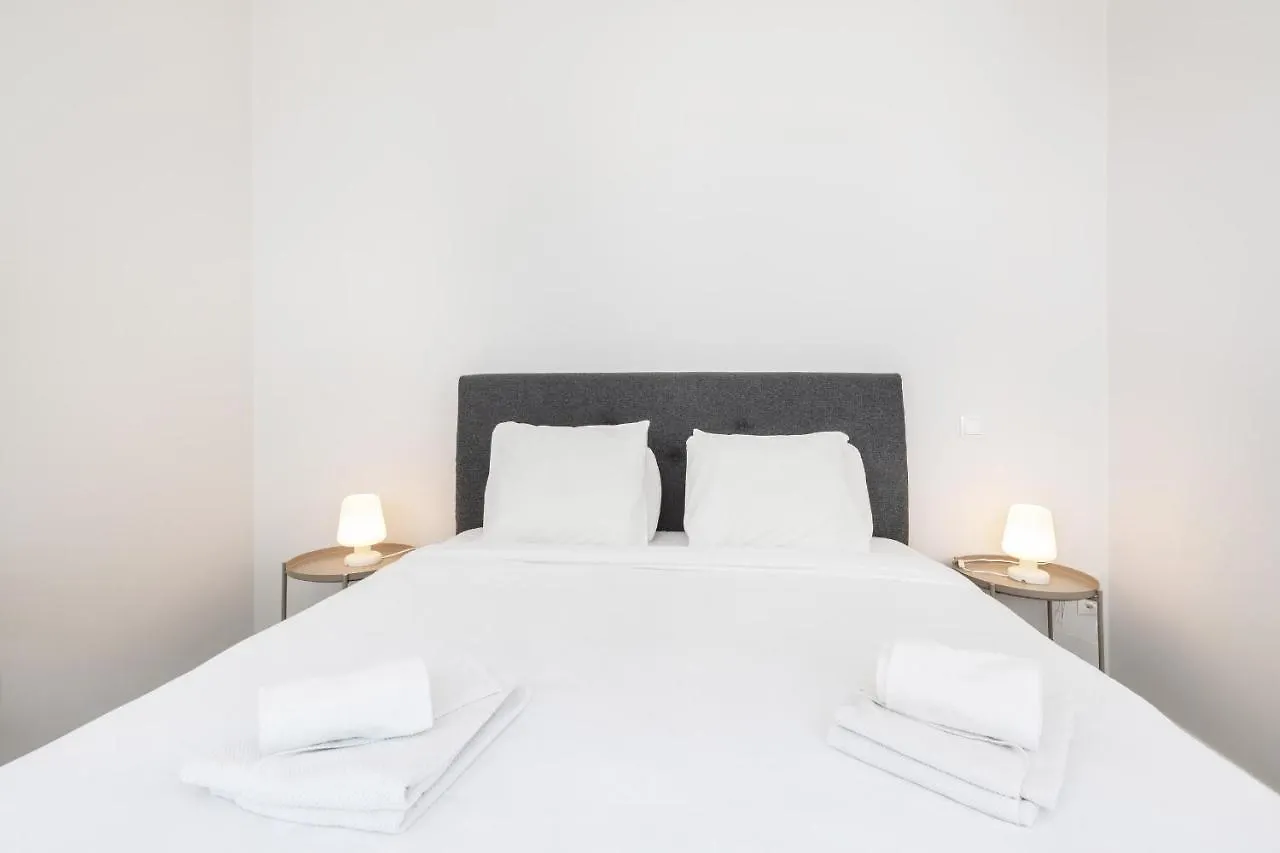 Olala Lisbon Oriente Suites A