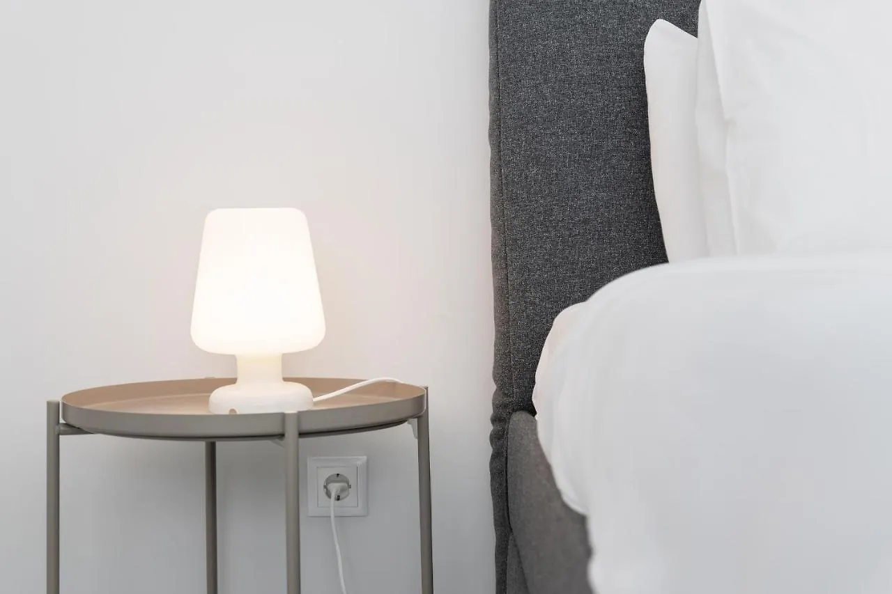 Olala Lisbon Oriente Suites A Guest house