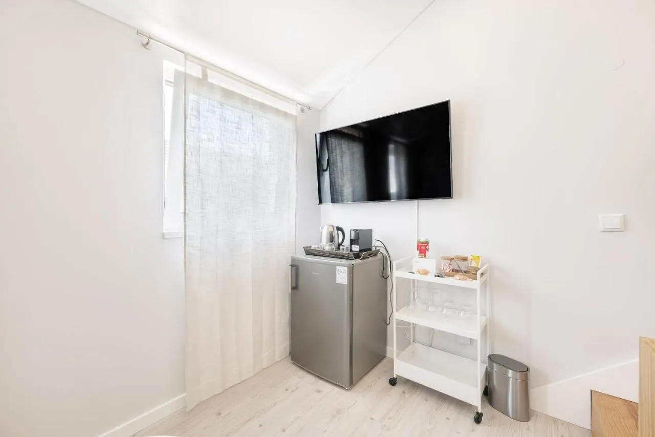 Olala Lisbon Oriente Suites A 0*,