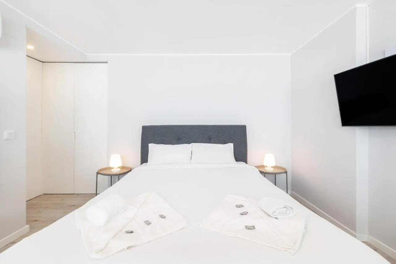 Olala Lisbon Oriente Suites A 0*,  Portugal